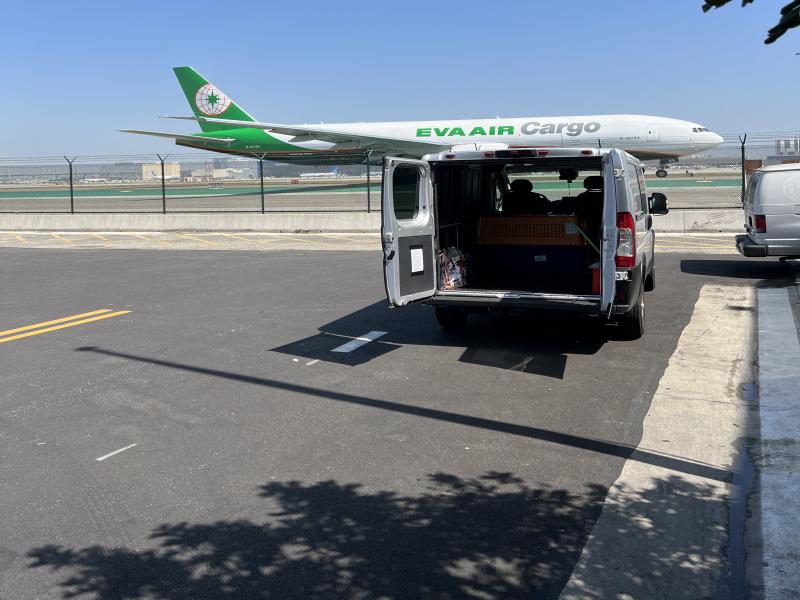 D33B8687-B83F-4F78-8C93-06735751453D